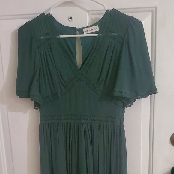 in loom Dresses & Skirts - In Loom Maxi Dress